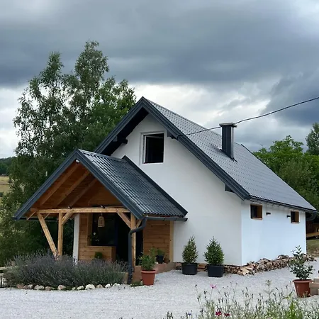 Vikend Kuca Millina * Sumbulovac