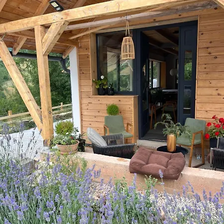 Semesterbostad Vikend Kuca Millina *