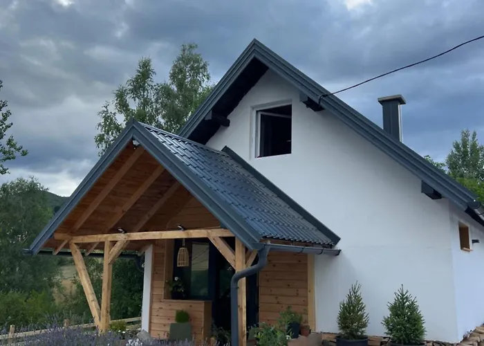 Holiday home Vikend Kuca Millina